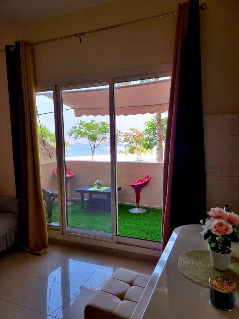 Seaview Escape Family Two-bedroom With Seaview Apartment