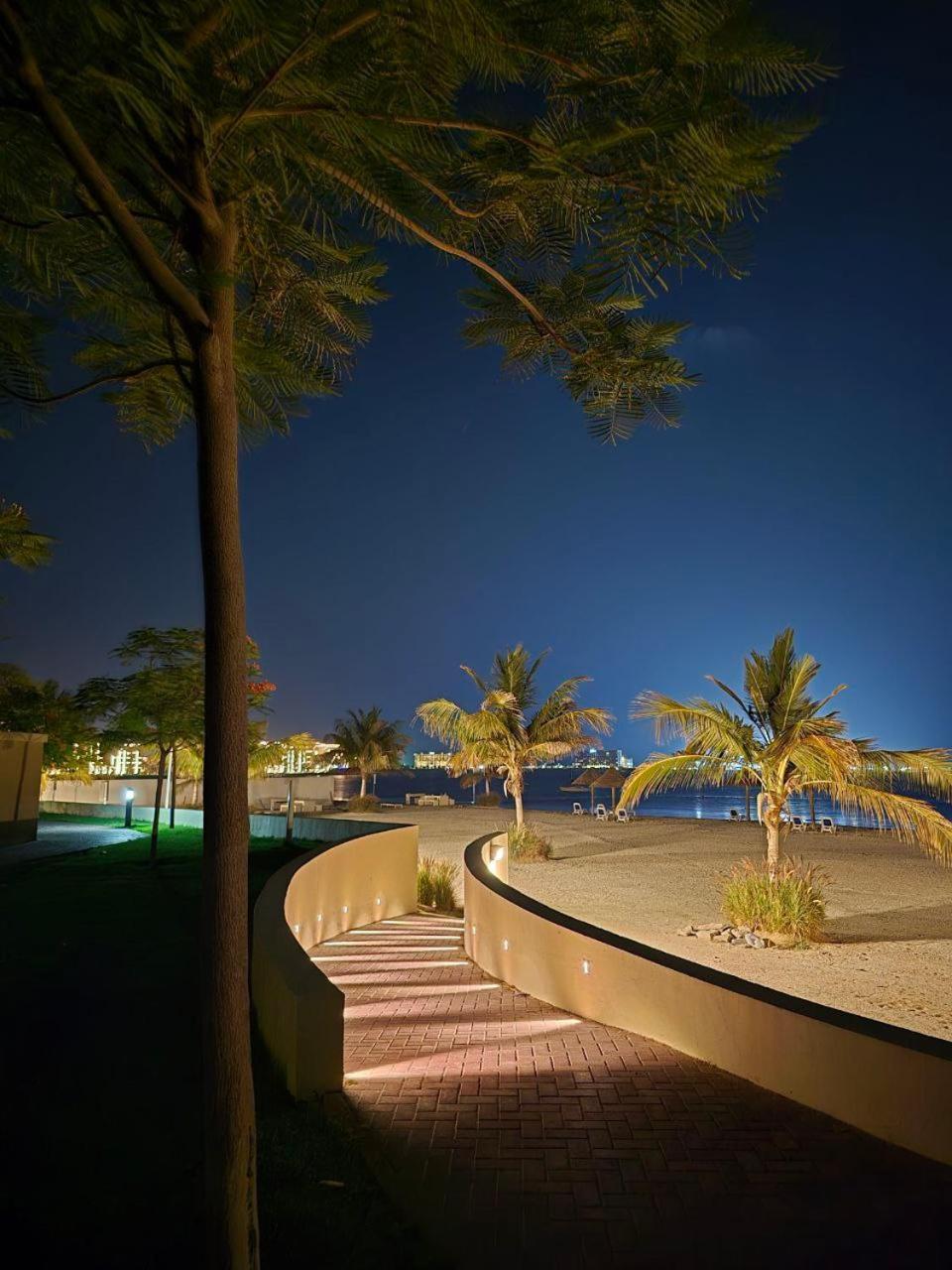 Apartment Seaview Escape Family Two-bedroom With Seaview *