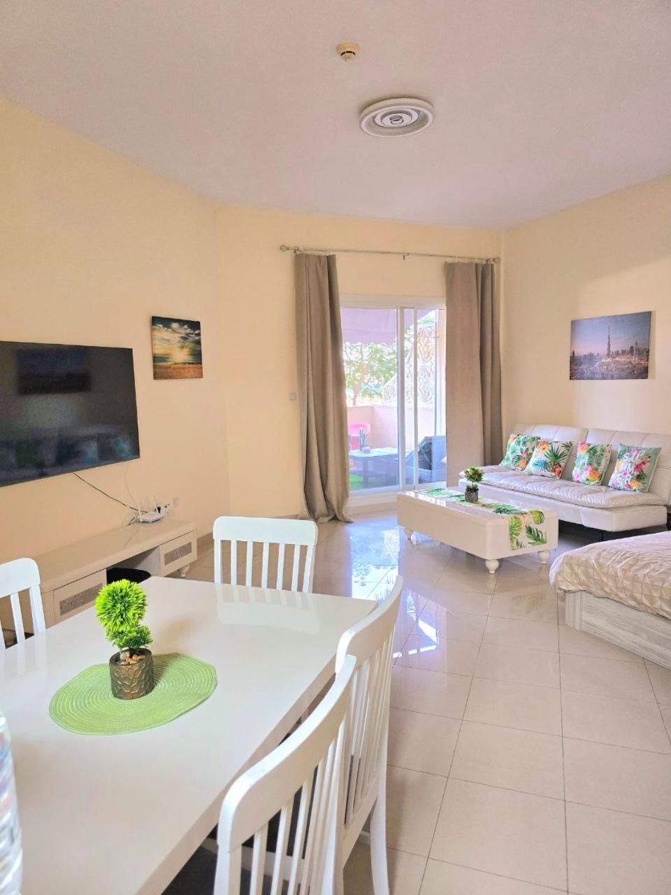 Seaview Escape Family Two-bedroom With Seaview *